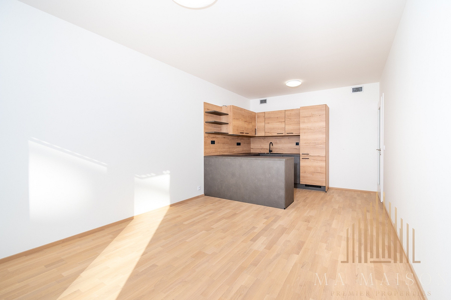 Pronájem bytu 2+kk 58 m²
