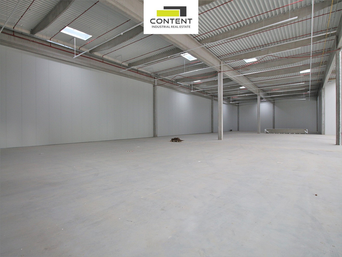 Pronájem skladovacích prostor 1 500 m² – fotografie 5