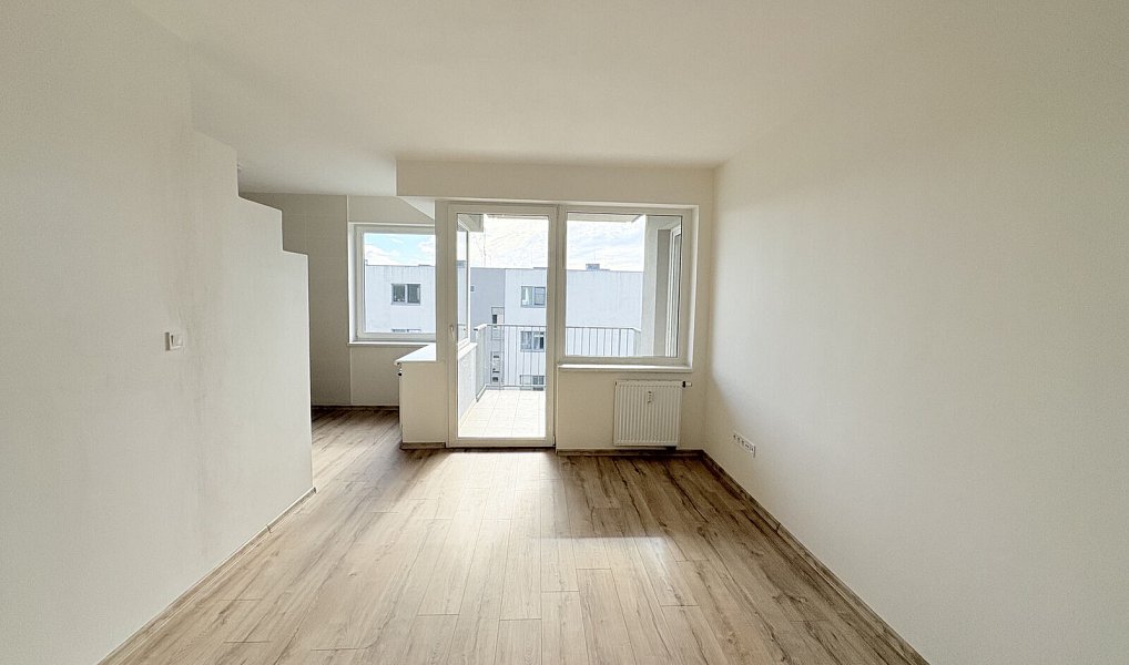 Pronájem bytu 4+kk 84 m², Velký Osek – náhled fotky 7