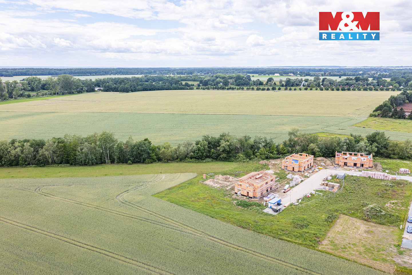 Prodej stavebního pozemku 1 015 m² – fotografie 4