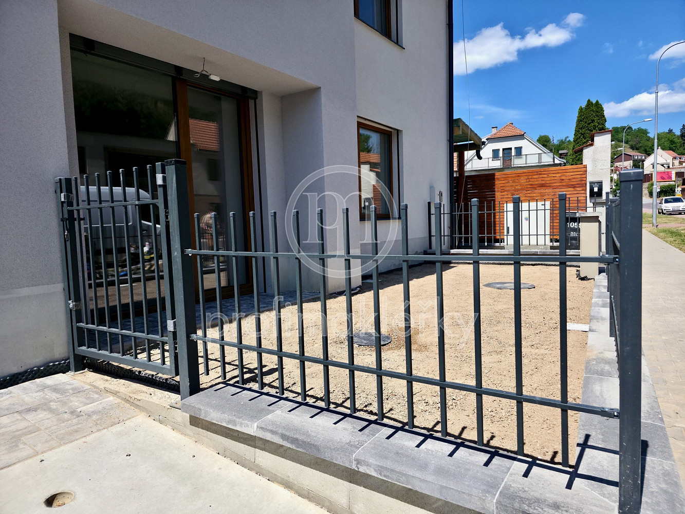 Prodej bytu 2+kk 83 m² – pohled 2