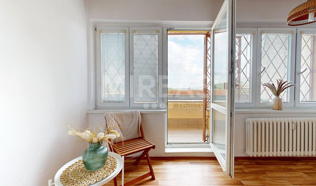 Prodej bytu 1+1 39 m², Praha – náhled fotky 10