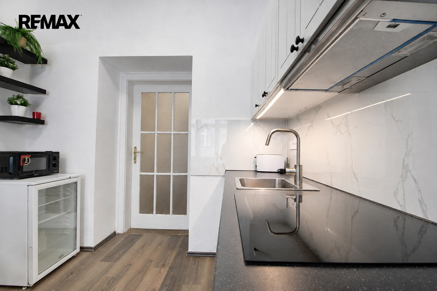 Pronájem bytu 2+kk 49 m² – fotografie 3