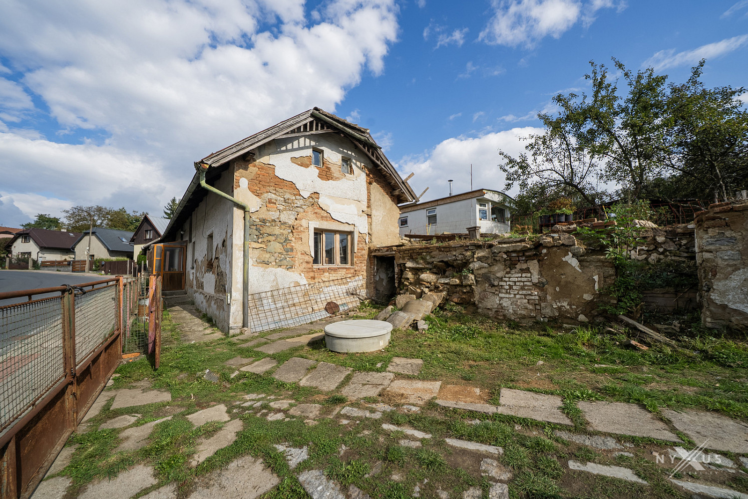 Prodej domu 343 m² s pozemkem 1 145 m²
