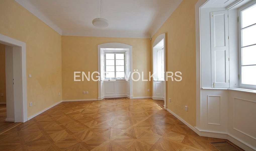Pronájem bytu 2+1, 54 m², Malá Strana - Praha 1, Praha