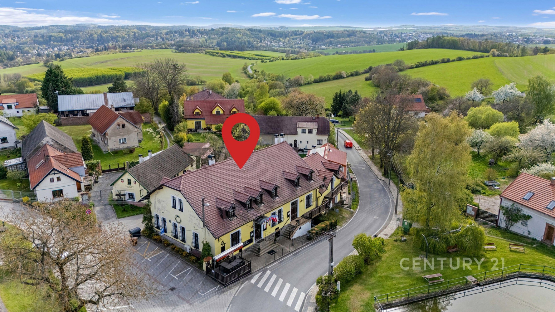 Pronájem restaurace 592 m² – fotografie 3
