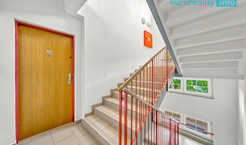Prodej bytu 2+1 42 m², Milovice – náhled fotky 22