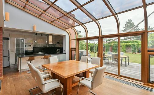 Prodej domu 197 m² s pozemkem 1 026 m², Ke hrádku, Praha 4 - Kunratice, okres Praha