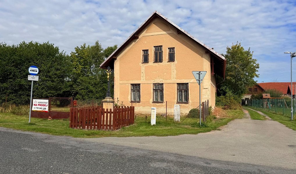 Prodej domu 270 m² s pozemkem 3 295 m², Řepníky – náhled fotky 12