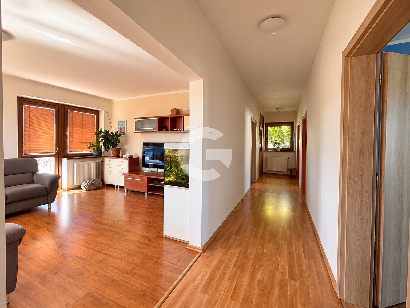 Prodej domu 220 m² s pozemkem 766 m² – fotografie 2