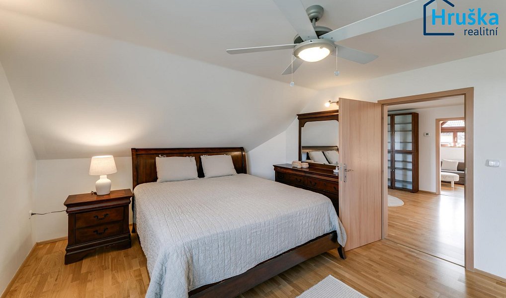 Prodej domu 196 m² s pozemkem 650 m², Baška – náhled fotky 14