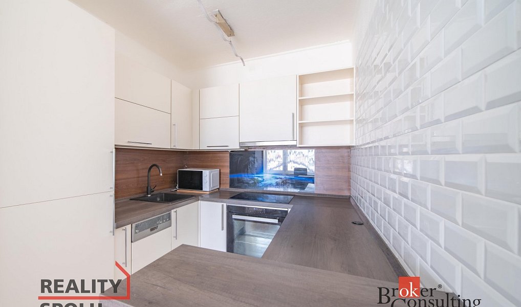 Prodej bytu 2+kk 45 m², Praha – náhled fotky 2