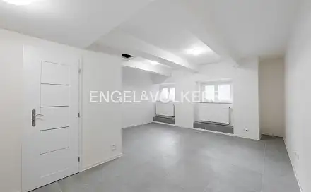 Pronájem bytu 1+kk 33 m², Nad Kajetánkou, Praha 6 - Břevnov
