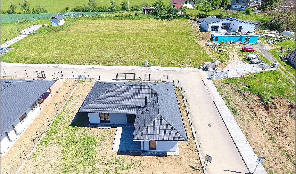 Prodej domu 106 m² s pozemkem 813 m², Řehenice – náhled fotky 28