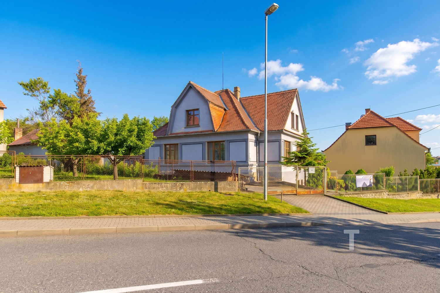 Prodej domu 245 m² s pozemkem 1 569 m²