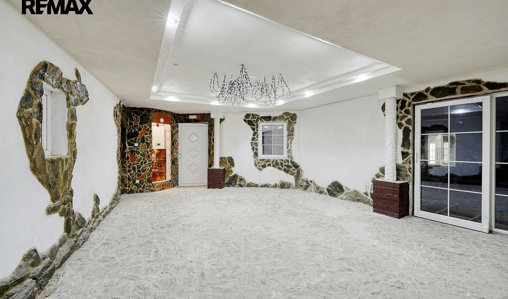 Prodej domu 952 m² s pozemkem 2 493 m², Všeruby – náhled fotky 14