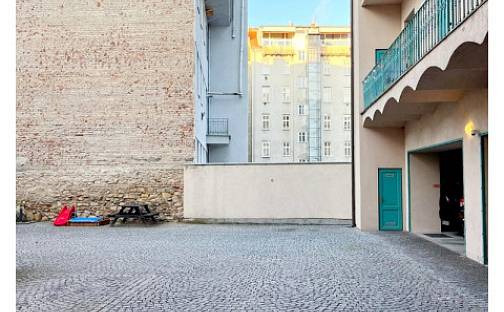 Pronájem parkovacího stání, Vyšehradská, Praha 2 - Nové Město