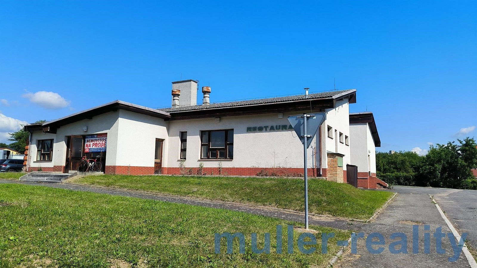 Prodej komerčního objektu (jiného typu) 753 m²
