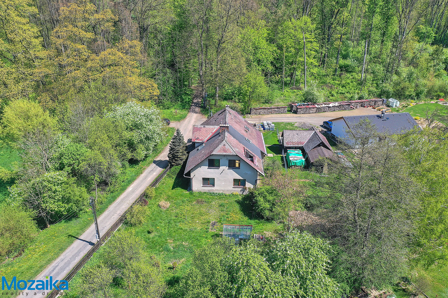 Prodej domu 322 m² s pozemkem 1 175 m²