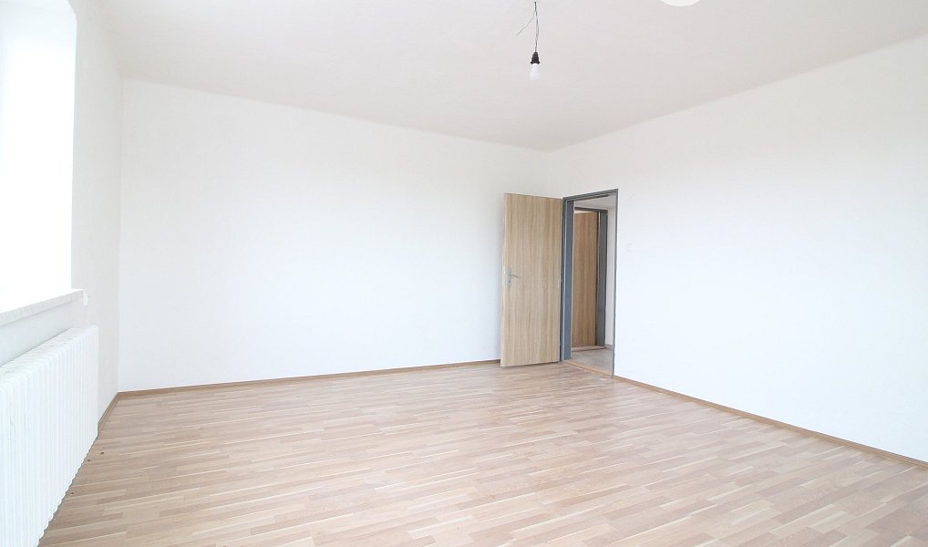 Pronájem výrobních prostor 246 m², Ivančice – náhled fotky 12