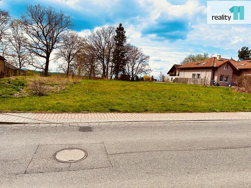 Prodej stavebního pozemku 1 725 m² — photo 2