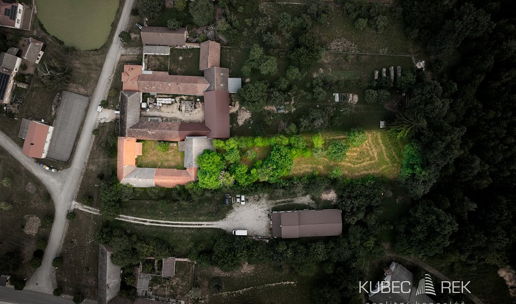 Prodej chaty/chalupy 173 m² s pozemkem 821 m², Staré Hobzí – náhled fotky 42
