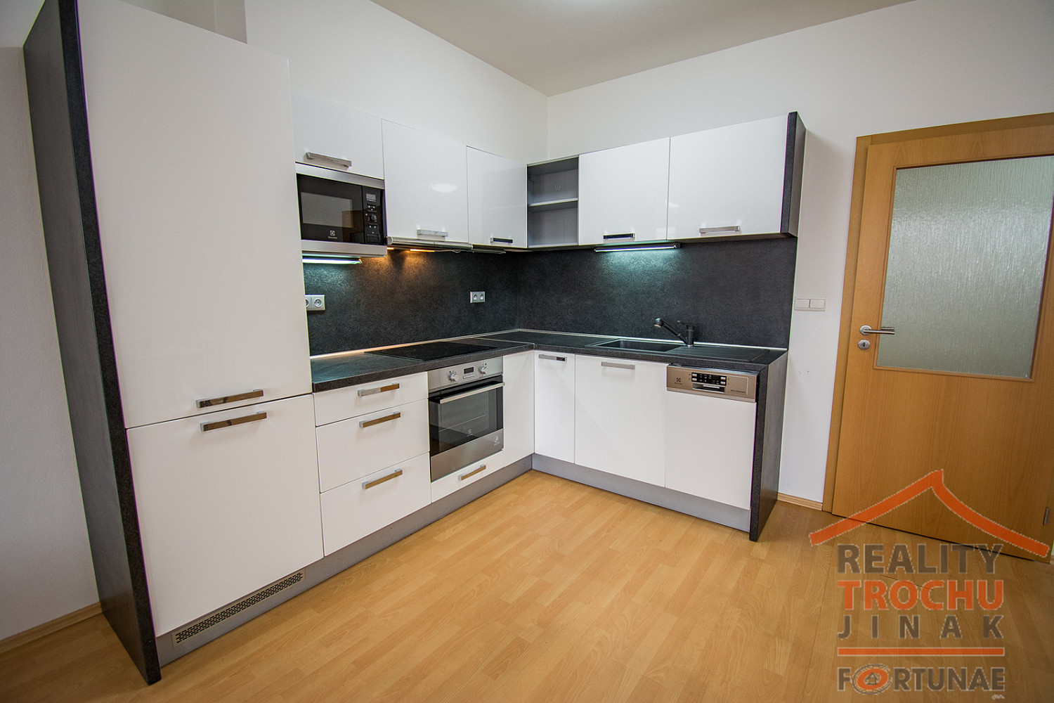 Prodej bytu 3+kk 105 m² – fotografie 2