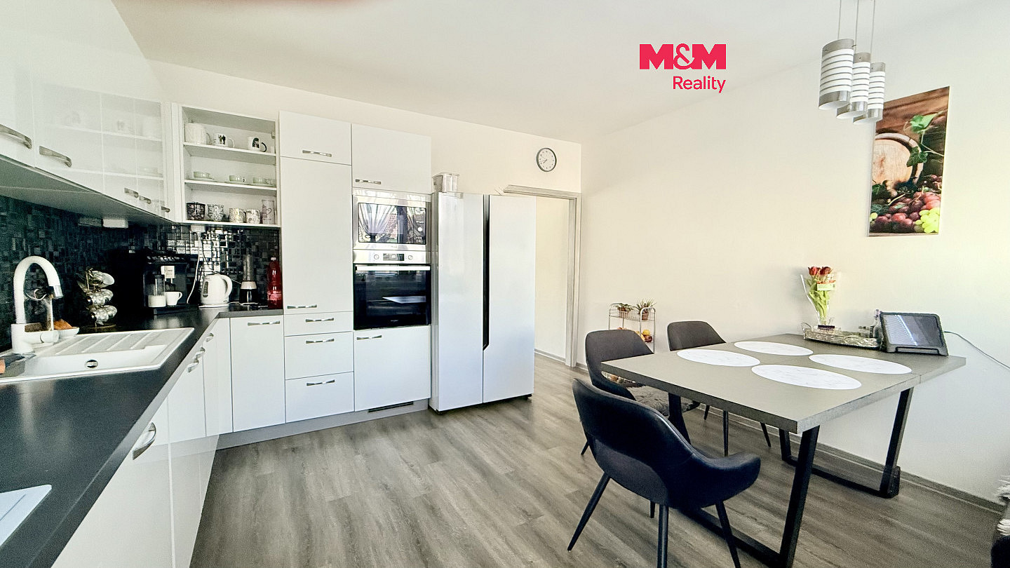 Prodej domu 380 m² s pozemkem 280 m²