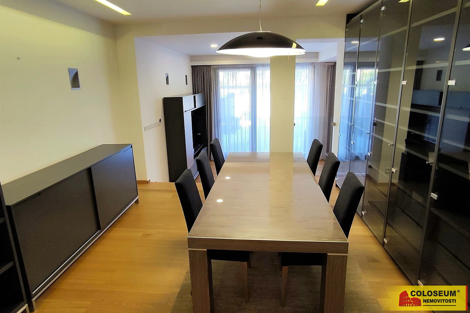 Pronájem domu 316 m² s pozemkem 181 m² – fotografie 4