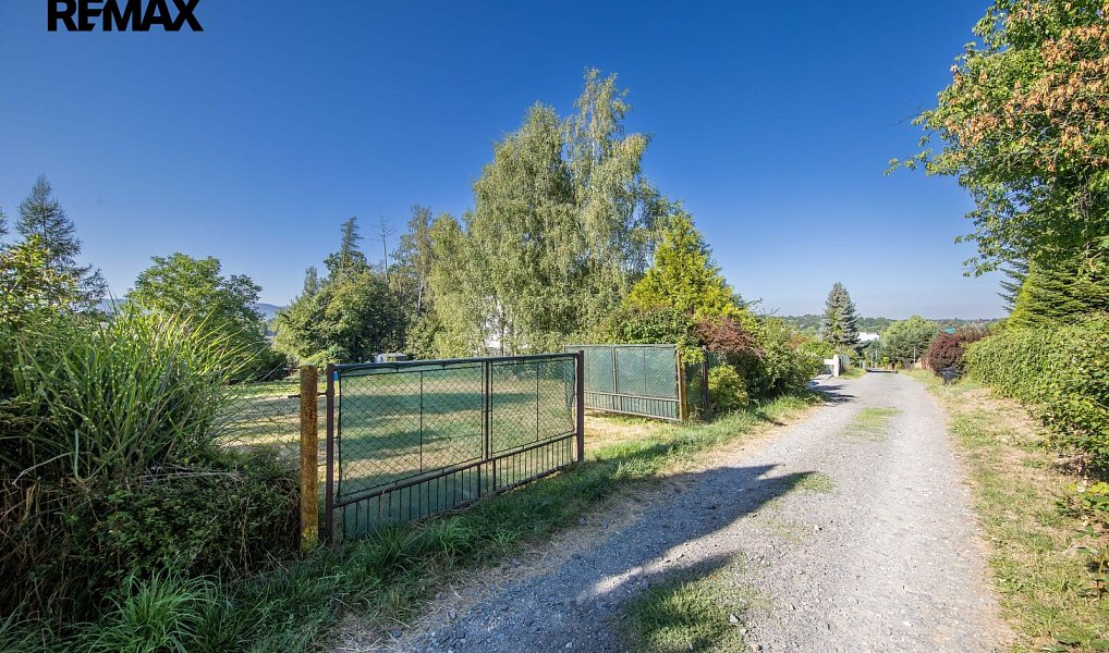 Prodej stavebního pozemku 1 738 m², Příbor – náhled fotky 2
