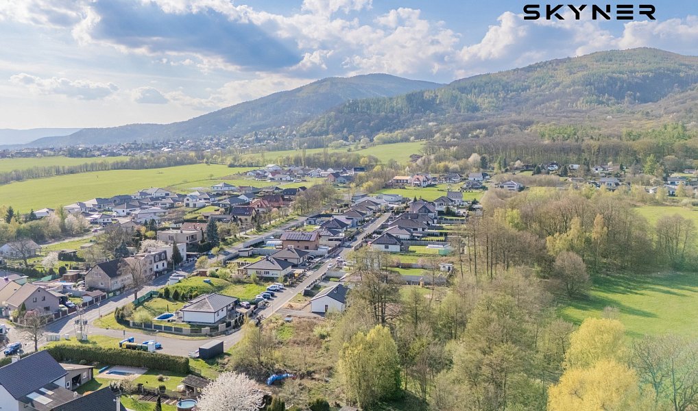 Prodej stavebního pozemku 1 348 m², Přestanov – náhled fotky 11