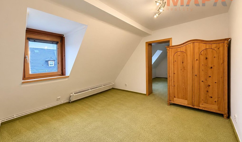 Pronájem bytu 3+1 100 m², Chomutov – náhled fotky 8