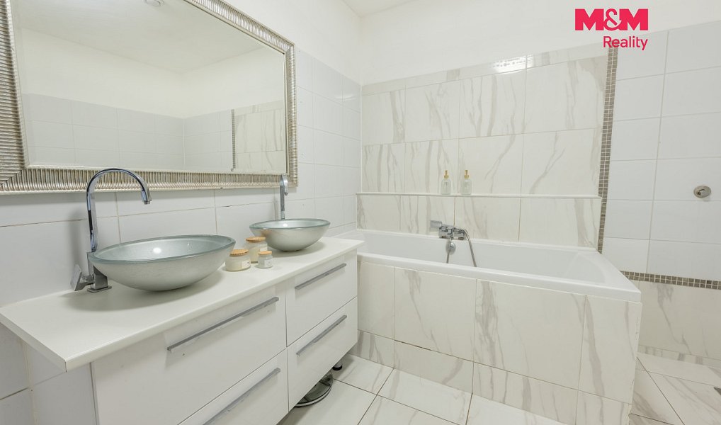 Prodej domu 96 m² s pozemkem 1 005 m², Sulice – náhled fotky 15