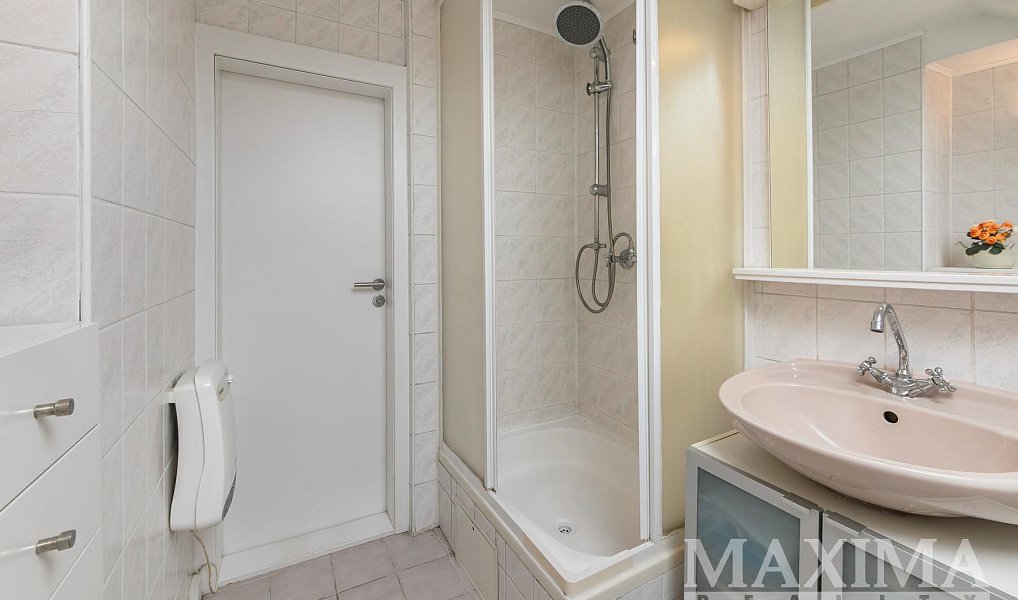 Pronájem pokoje 30 m², Praha – náhled fotky 3