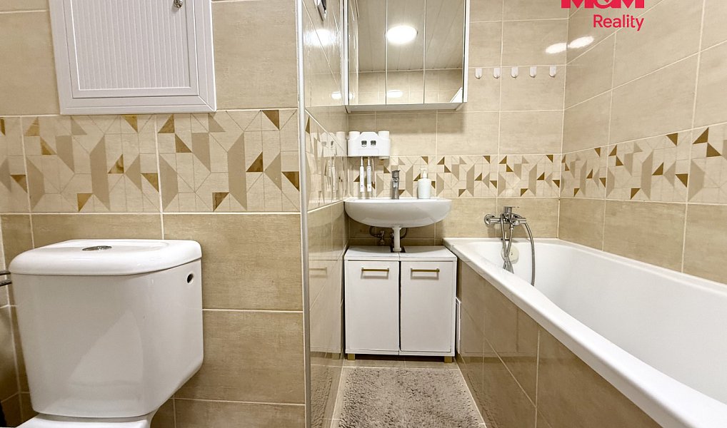Prodej bytu 3+1 79 m², Krupka – náhled fotky 2