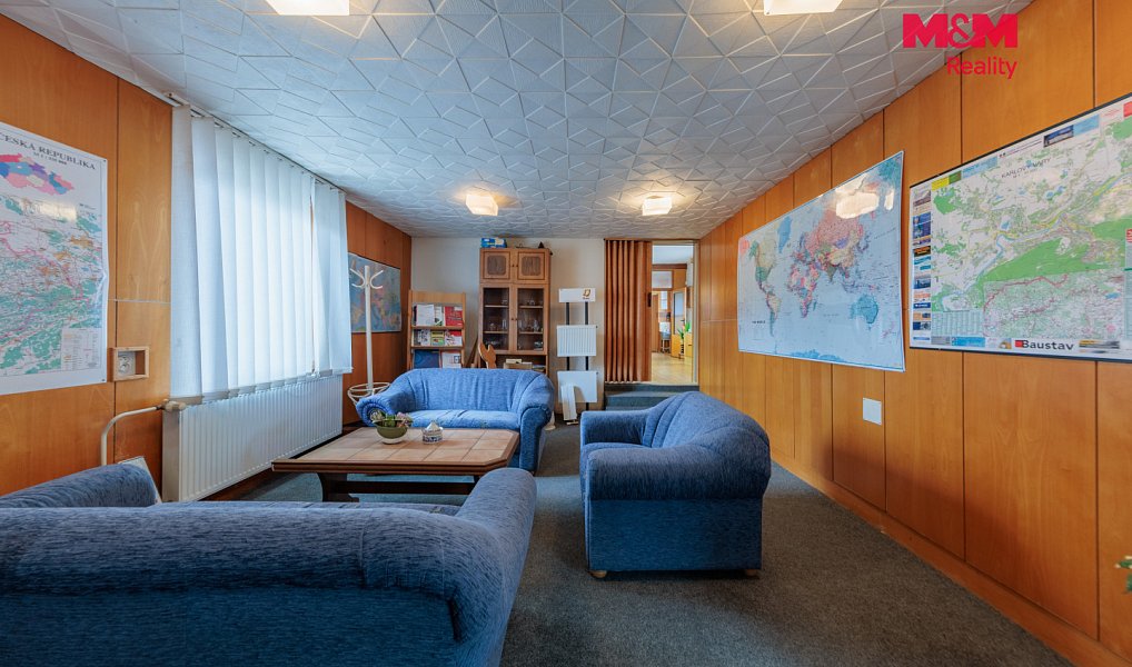 Prodej kanceláře 900 m², Karlovy Vary – náhled fotky 2