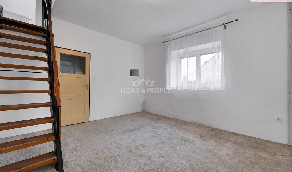 Prodej domu 133 m² s pozemkem 1 126 m², Zlonice – náhled fotky 12
