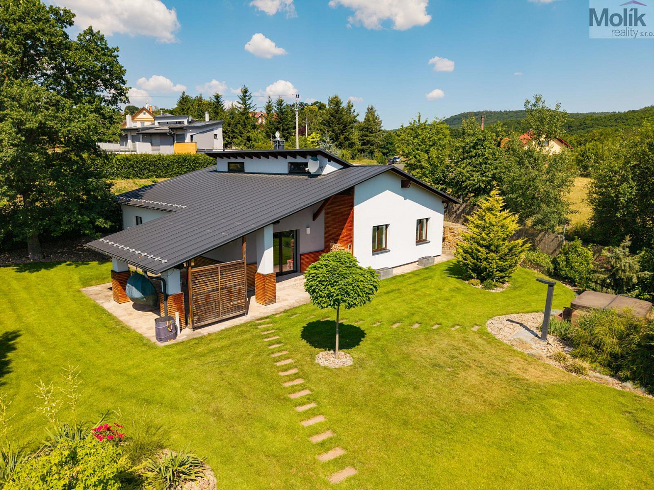 Prodej domu 167 m² s pozemkem 1 963 m²