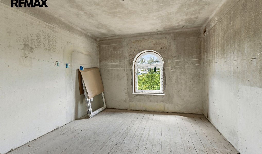 Prodej domu 735 m² s pozemkem 3 134 m², Zemětice – náhled fotky 12