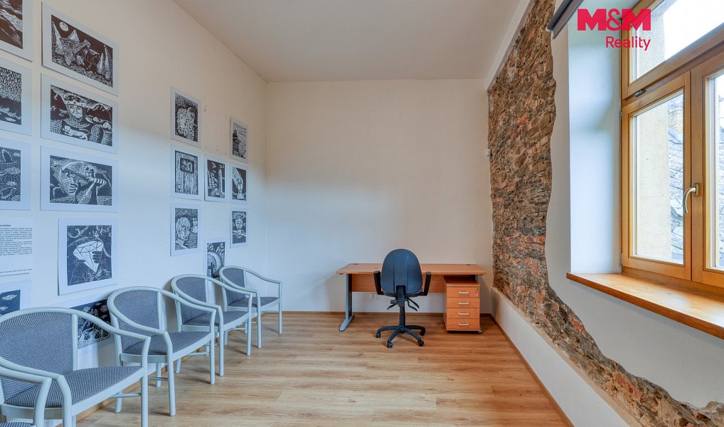 Prodej domu 1 250 m² s pozemkem 2 106 m², Manětín – náhled fotky 28