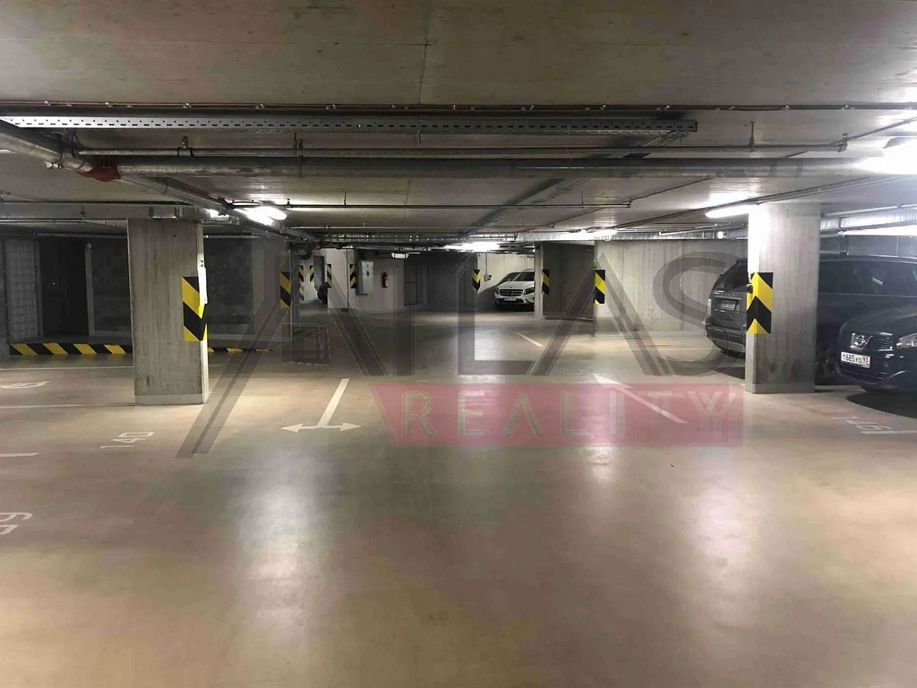 Pronájem bezpečného garážového stání, kloboučnická ulice, praha 4 nusle — photo 4