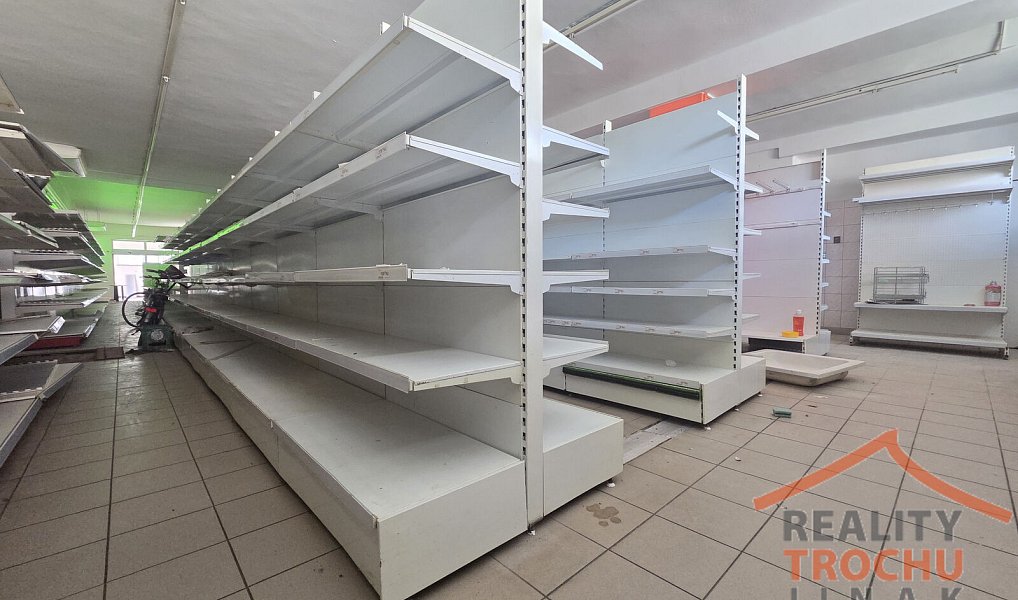 Prodej obchodních prostor 600 m², Úpice – náhled fotky 8