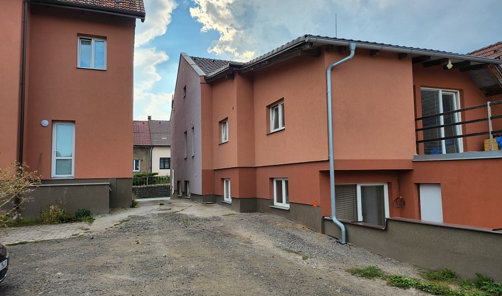 Prodej ubytovacího objektu 615 m², Hradec Králové – náhled fotky 3