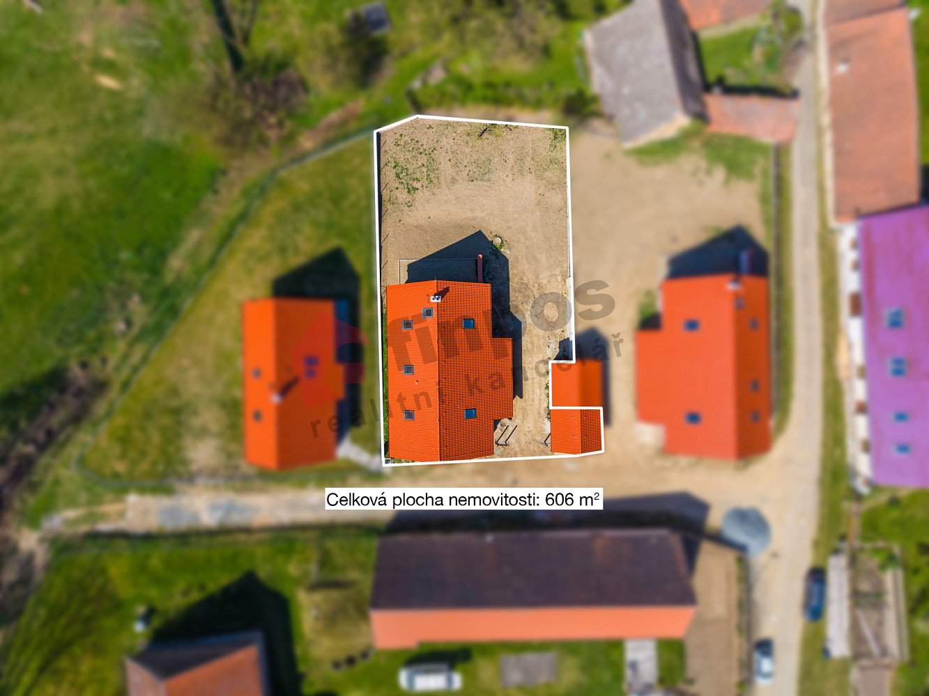 Prodej domu 214 m² s pozemkem 602 m² – fotografie 3