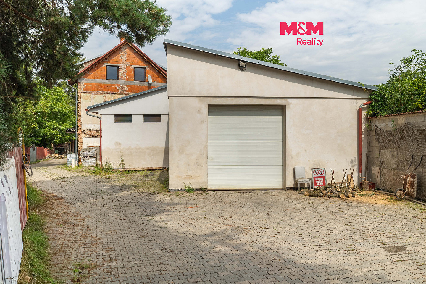 Prodej nájemního domu, činžáku 420 m²