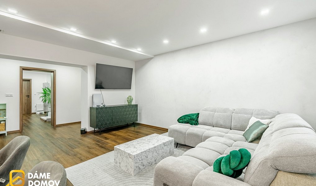 Prodej domu 308 m² s pozemkem 3 861 m², Suchov – náhled fotky 6