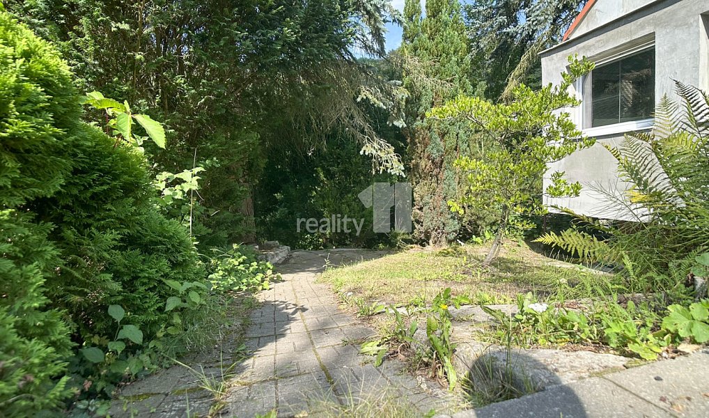 Prodej domu 160 m² s pozemkem 1 272 m², Zlín – náhled fotky 9