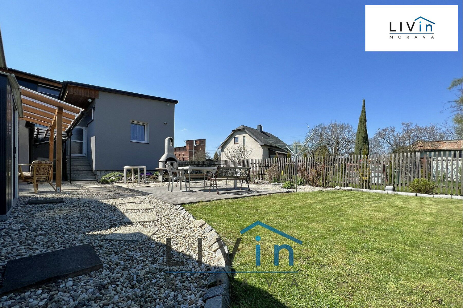 Prodej domu 170 m² s pozemkem 354 m² – pohled 2