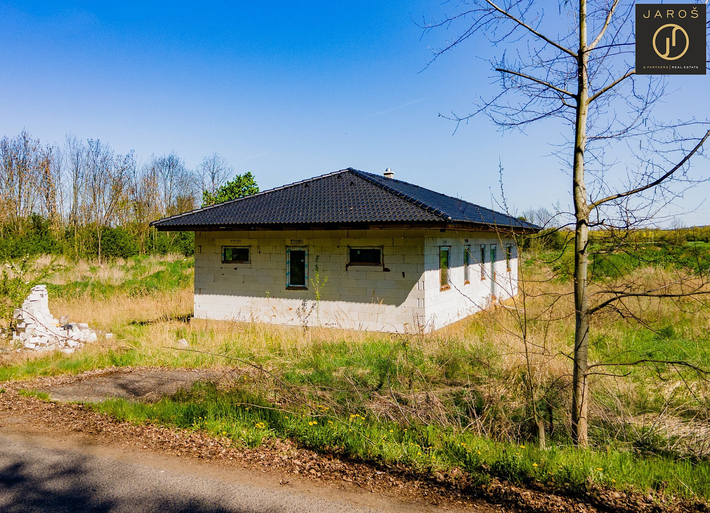 Prodej domu 100 m² s pozemkem 8 827 m² — photo 3