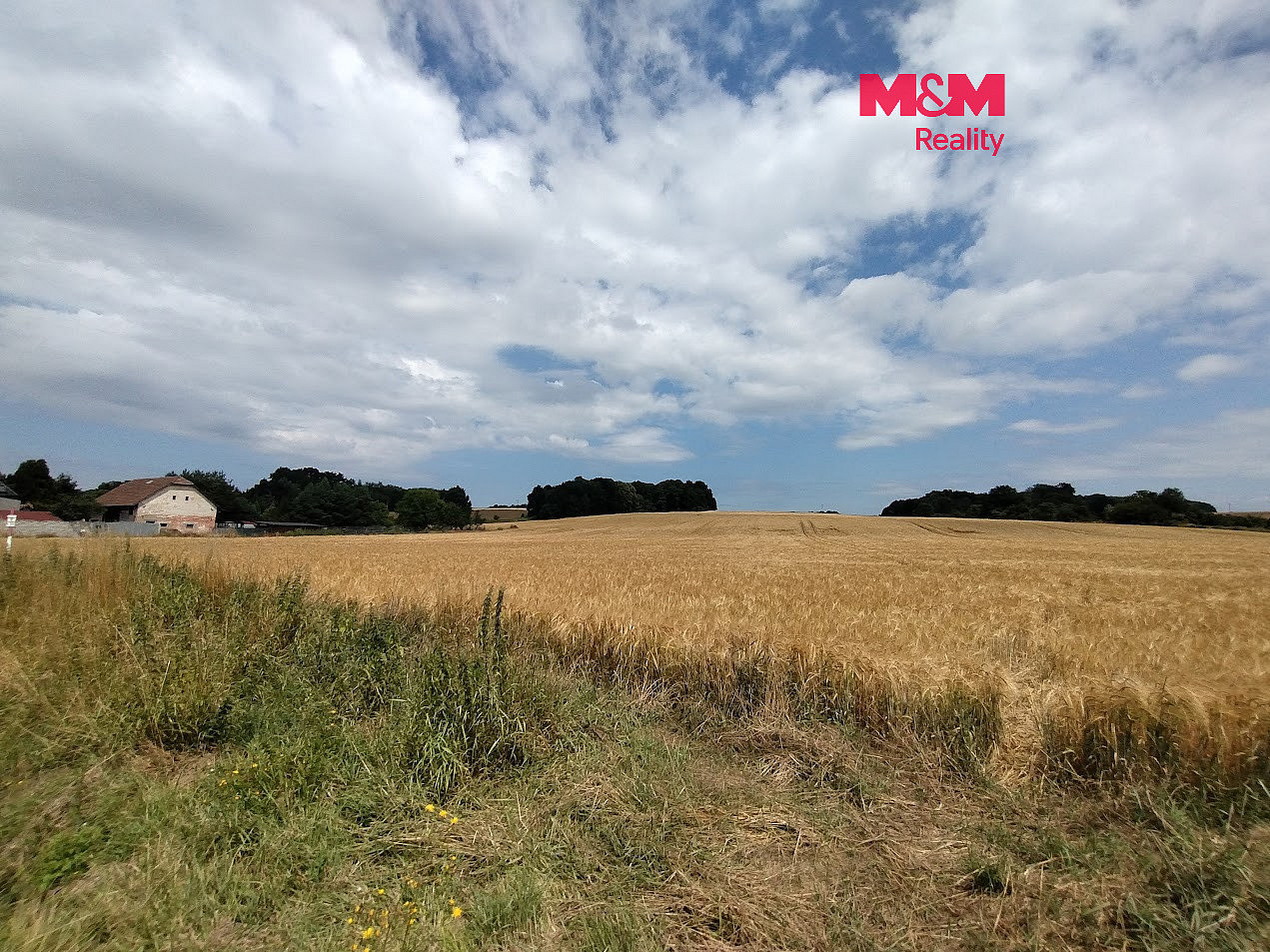Prodej stavebního pozemku 1 600 m²